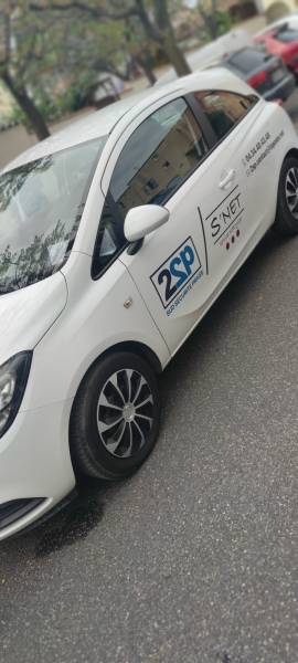 Adhésif pour un véhicule de société de sécurité et de service de nettoyage à Mauguio / Fréjorgues Ouest