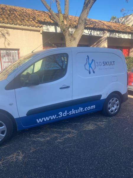 Signalisation complète d’un fourgon de chez 3D Skult — Sécurité, visibilité et identité professionnelle sur MONTPELLIER