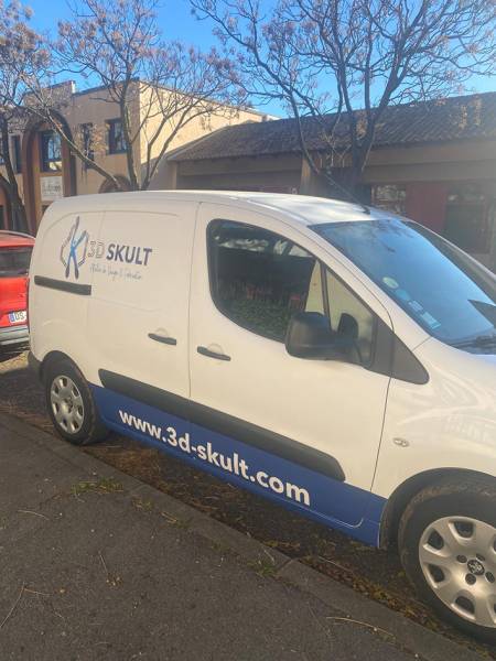 Signalisation complète d’un fourgon de chez 3D Skult — Sécurité, visibilité et identité professionnelle sur MONTPELLIER
