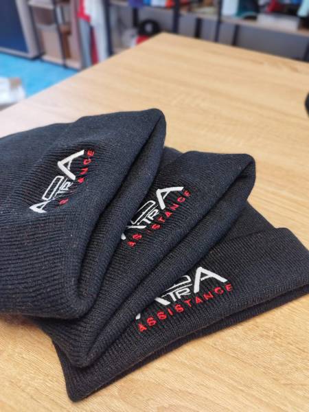 Broderie sur Bonnet RC033