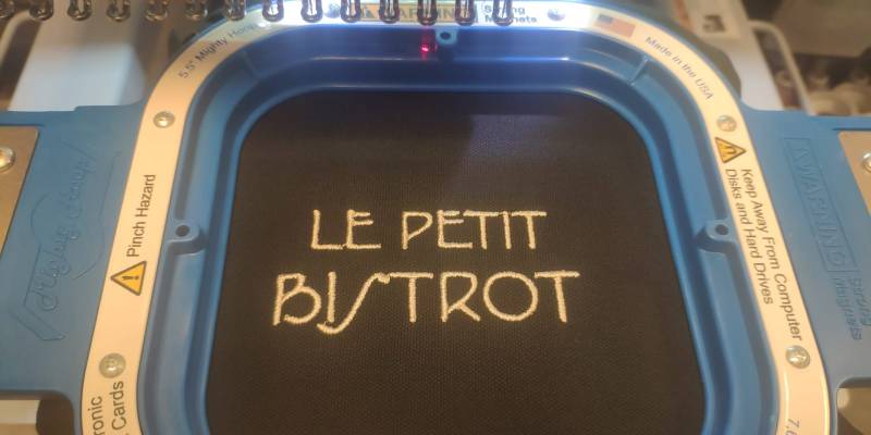 Broderie sur polo à mudaison, atelier d'impression Montpellier made in France