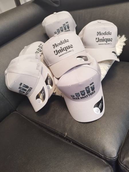 Fournitures et impression de casquettes personnalisés pour DZ Group à Montpellier Hérault 34, région Occitanie