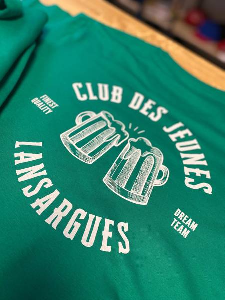 Impression sur t-shirts et sweats à capuche à Mauguio.