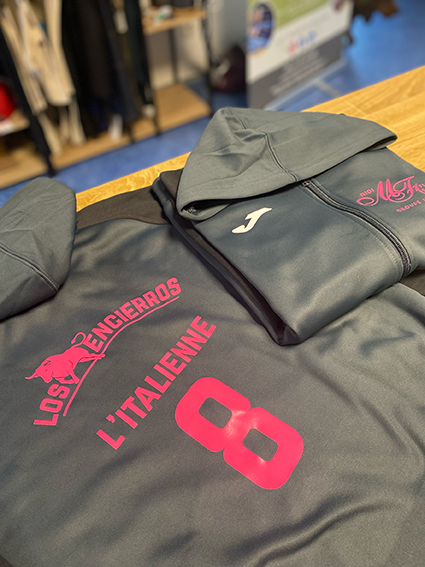 Venez découvrir notre sélection de textile sportif JOMA , Kit Lions Joma