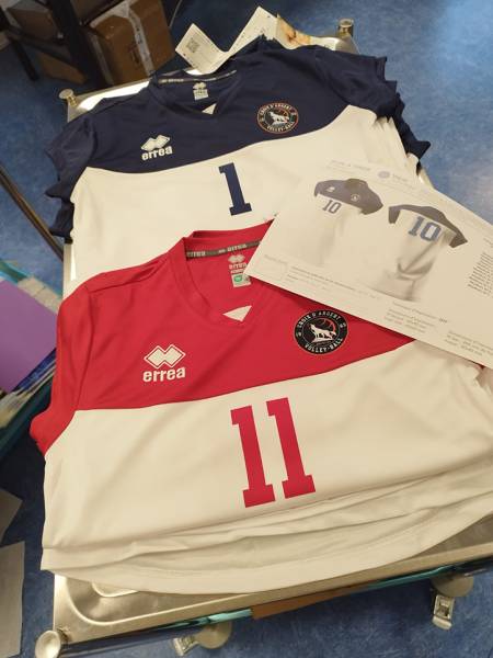 Maillot Errea Bessy et BRANDON
