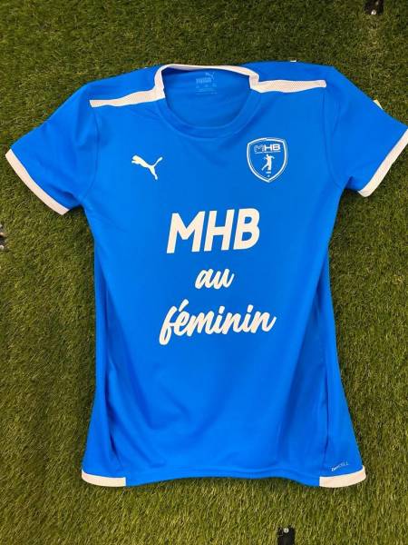 Impression DTF sur t-shirts de sport pour l’association MHB à Montpellier