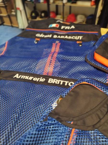 broderie sur gilet de ball trap, Broderie professionnel, atelier de broderie 