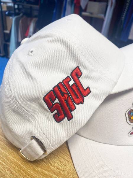 Casquette sur mesure, made in France, Atelier et Showroom Montpellier