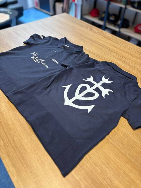 Polos respirant pour fête votive