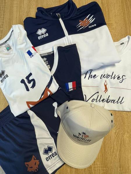 Pack Textiles ERREA pour le Club du Montpellier Croix d'Argent Volley Ball (MCAVB) de Montpellier, Sud de France