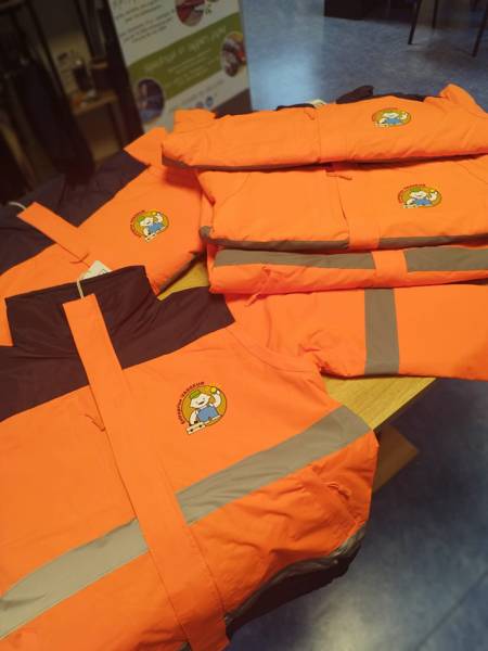 Fourniture de textile EPI Haute visibilité personnalisés avec envoie à Dangé-Saint-Romain dans la Vienne
